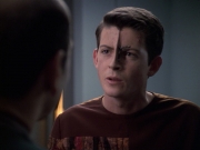 extant_StarTrek_VOY_6x19-ChildsPlay_00940.jpg