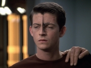 extant_StarTrek_VOY_6x19-ChildsPlay_00966.jpg