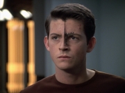 extant_StarTrek_VOY_6x19-ChildsPlay_00975.jpg
