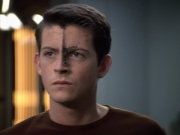 extant_StarTrek_VOY_6x19-ChildsPlay_00976.jpg