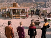extant_StarTrek_VOY_6x19-ChildsPlay_01016.jpg