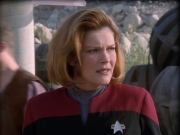 extant_StarTrek_VOY_6x19-ChildsPlay_01042.jpg