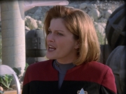 extant_StarTrek_VOY_6x19-ChildsPlay_01044.jpg