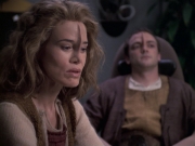 extant_StarTrek_VOY_6x19-ChildsPlay_01323.jpg