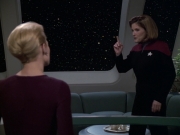 extant_StarTrek_VOY_6x19-ChildsPlay_01388.jpg