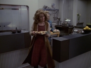 extant_StarTrek_VOY_6x19-ChildsPlay_01580.jpg