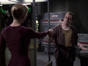 extant_StarTrek_VOY_6x19-ChildsPlay_02118.jpg