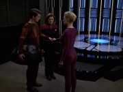 extant_StarTrek_VOY_6x19-ChildsPlay_02420.jpg