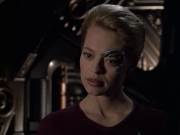 extant_StarTrek_VOY_6x19-ChildsPlay_02576.jpg
