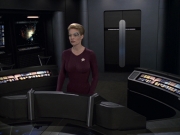 extant_StarTrek_VOY_6x19-ChildsPlay_02670.jpg