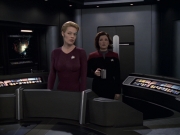 extant_StarTrek_VOY_6x19-ChildsPlay_02681.jpg