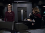 extant_StarTrek_VOY_6x19-ChildsPlay_02696.jpg