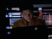 extant_StarTrek_VOY_6x19-ChildsPlay_03214.jpg