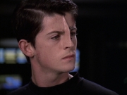 extant_StarTrek_VOY_6x19-ChildsPlay_03589.jpg