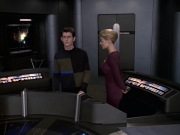 extant_StarTrek_VOY_6x19-ChildsPlay_03628.jpg