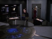 extant_StarTrek_VOY_6x19-ChildsPlay_03633.jpg