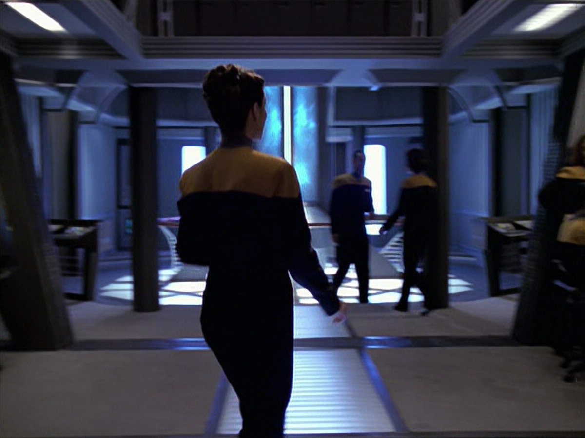 extant_StarTrek_VOY_6x20-GoodShepherd_00133.jpg