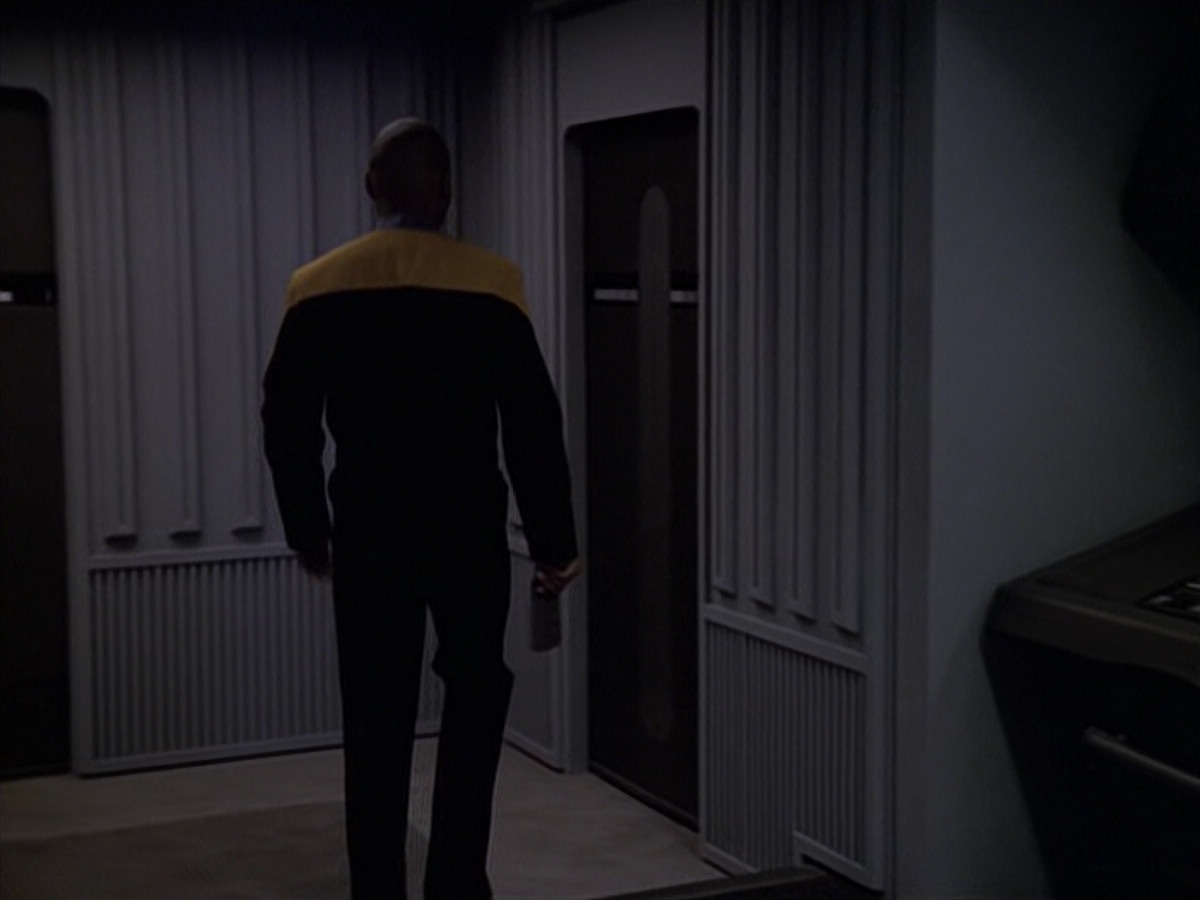 extant_StarTrek_VOY_6x20-GoodShepherd_00148.jpg