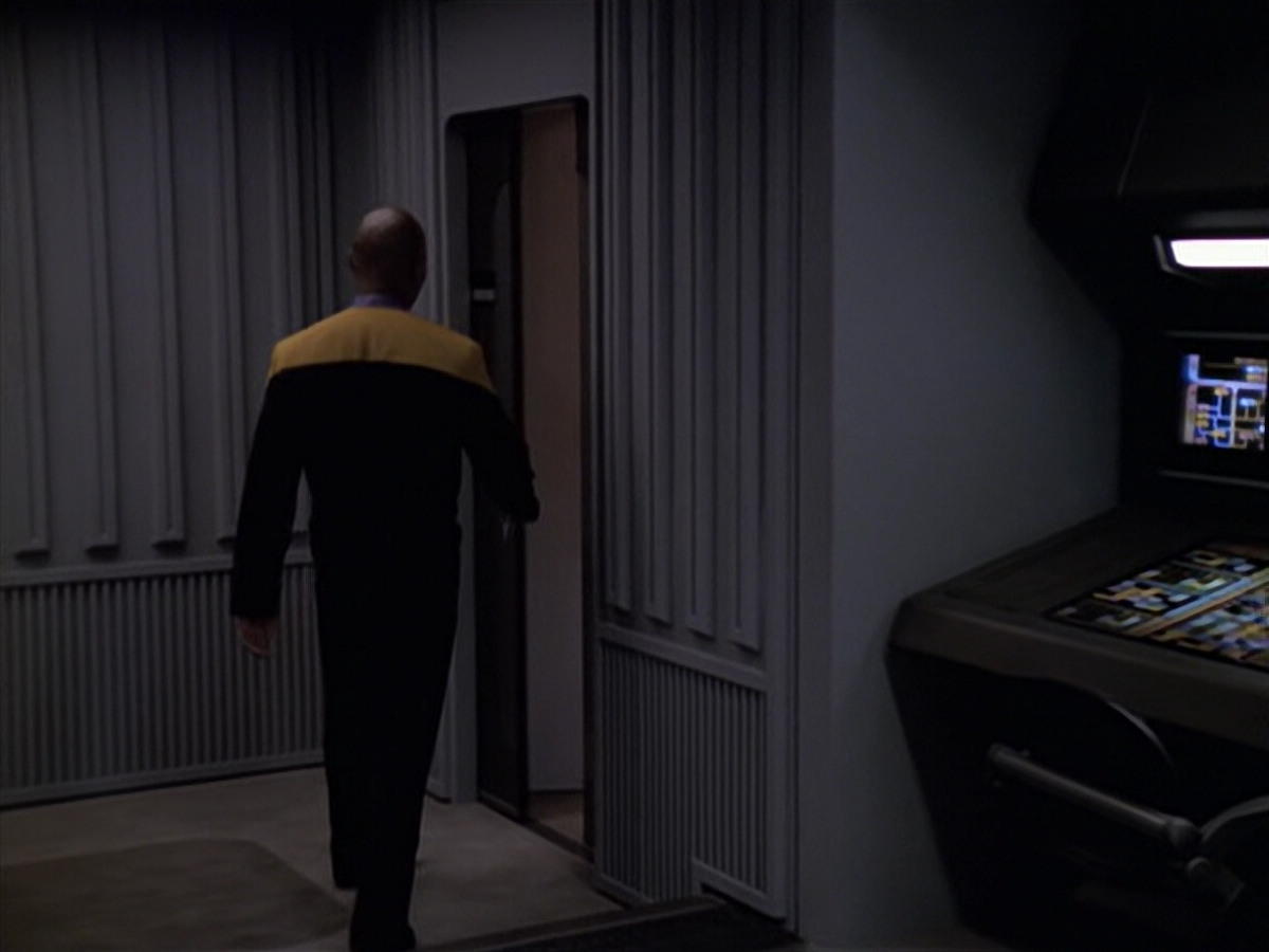 extant_StarTrek_VOY_6x20-GoodShepherd_00149.jpg