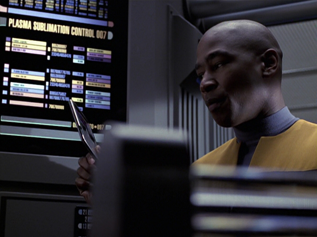 extant_StarTrek_VOY_6x20-GoodShepherd_00189.jpg