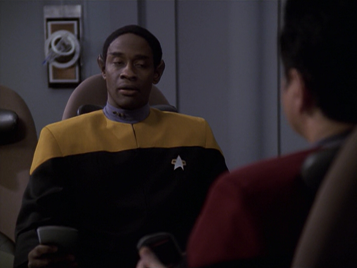 extant_StarTrek_VOY_6x20-GoodShepherd_00558.jpg