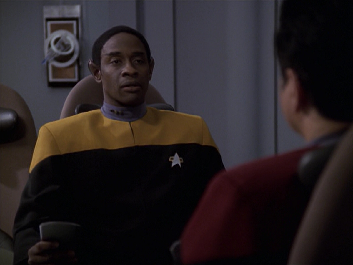 extant_StarTrek_VOY_6x20-GoodShepherd_00559.jpg