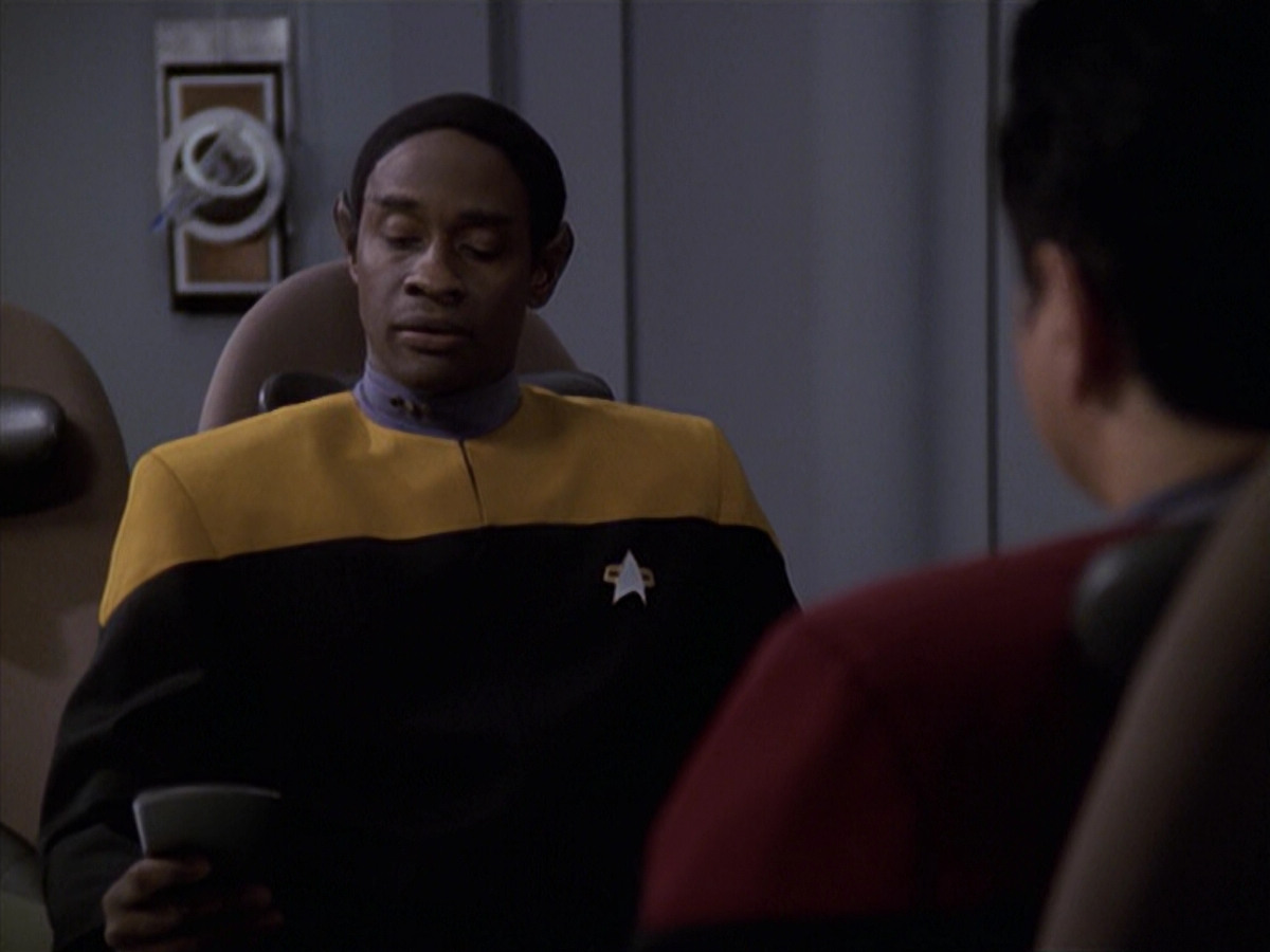extant_StarTrek_VOY_6x20-GoodShepherd_00560.jpg