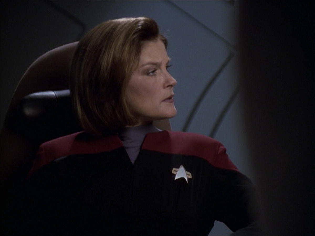 extant_StarTrek_VOY_6x20-GoodShepherd_00596.jpg