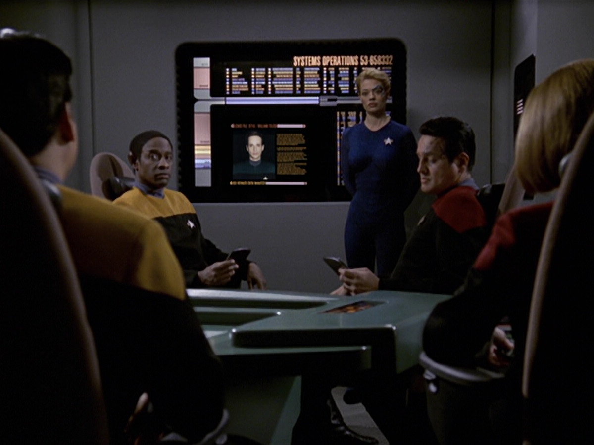 extant_StarTrek_VOY_6x20-GoodShepherd_00617.jpg