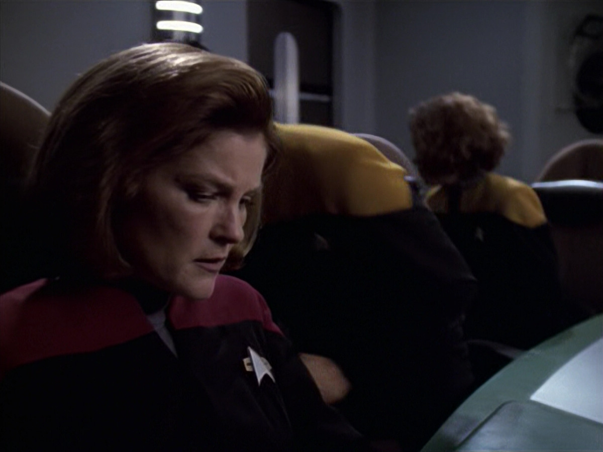 extant_StarTrek_VOY_6x20-GoodShepherd_00655.jpg