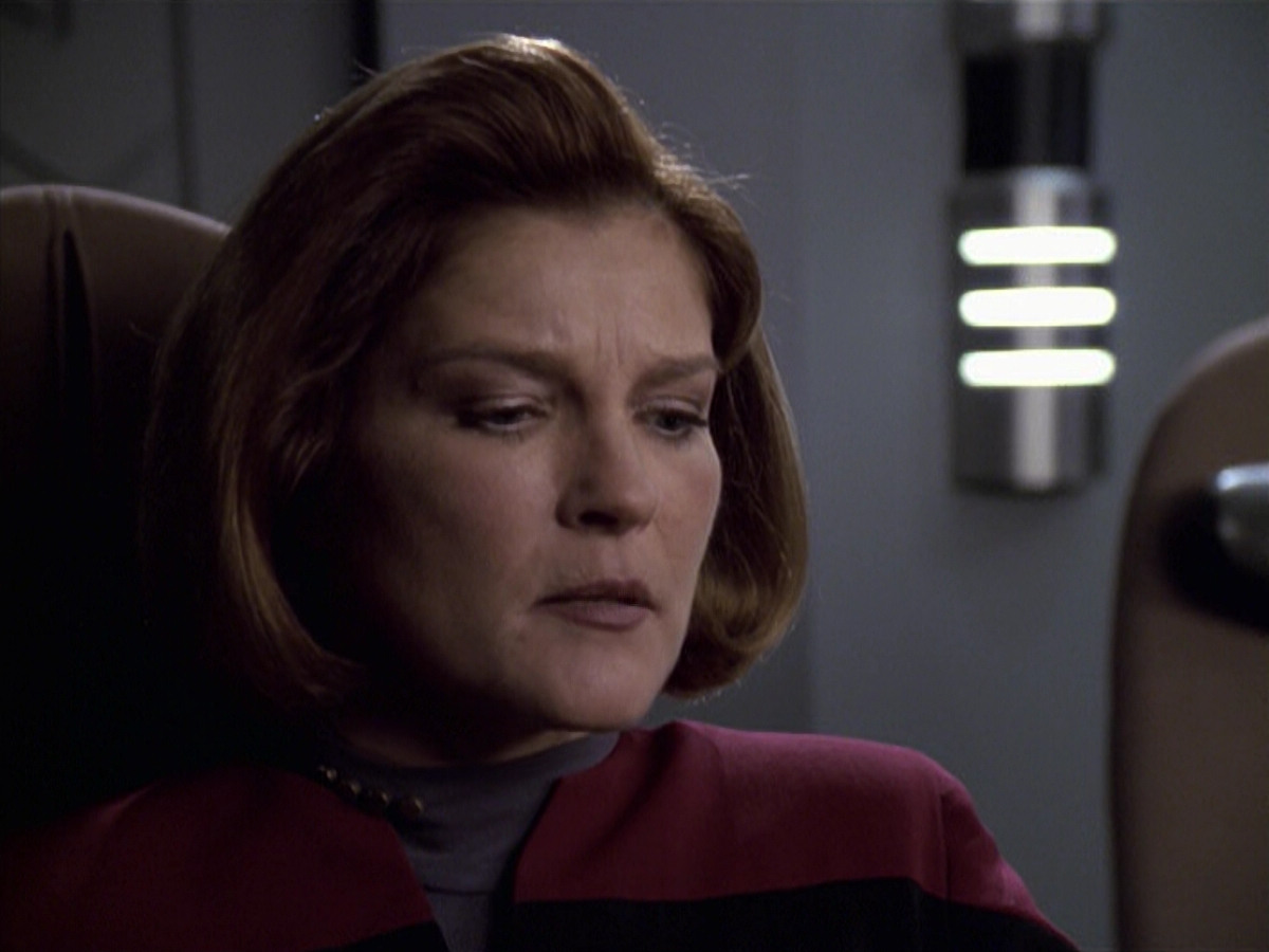 extant_StarTrek_VOY_6x20-GoodShepherd_00698.jpg