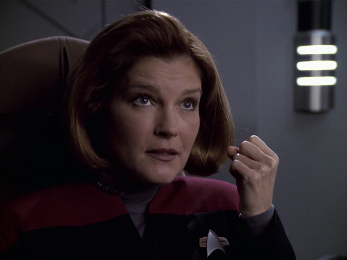 extant_StarTrek_VOY_6x20-GoodShepherd_00740.jpg