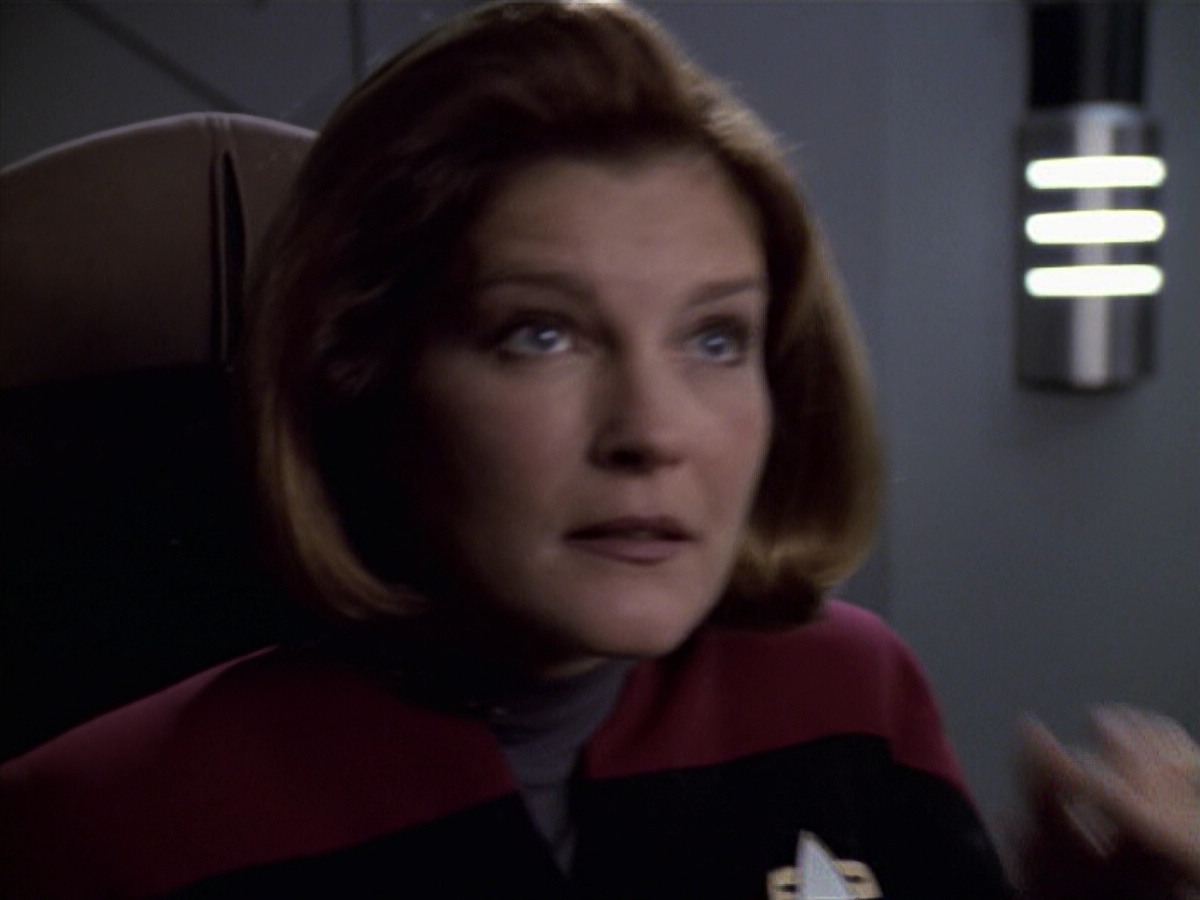 extant_StarTrek_VOY_6x20-GoodShepherd_00742.jpg