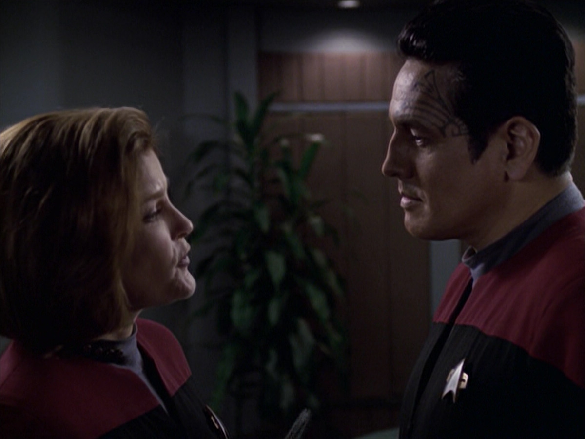 extant_StarTrek_VOY_6x20-GoodShepherd_00746.jpg