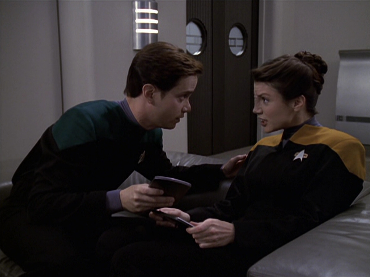 extant_StarTrek_VOY_6x20-GoodShepherd_00770.jpg