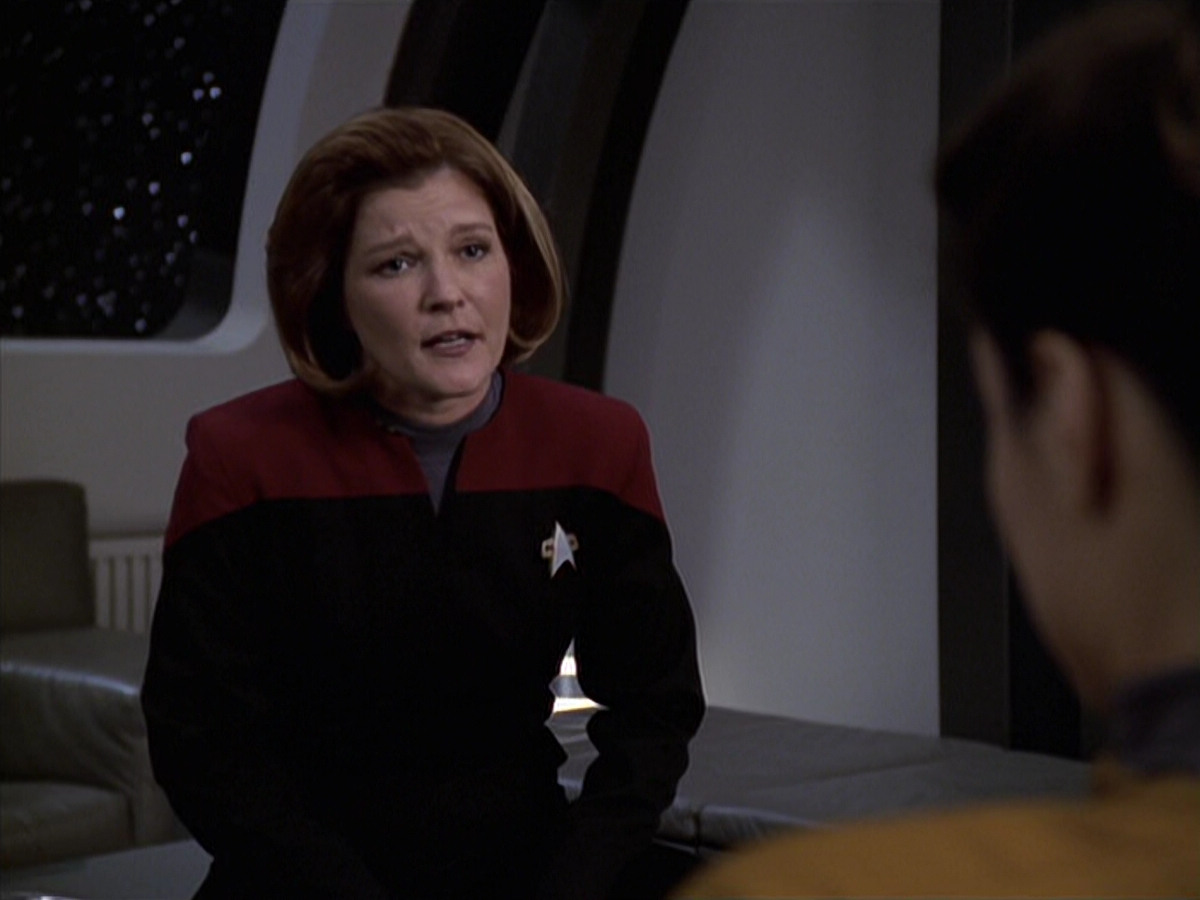 extant_StarTrek_VOY_6x20-GoodShepherd_00801.jpg