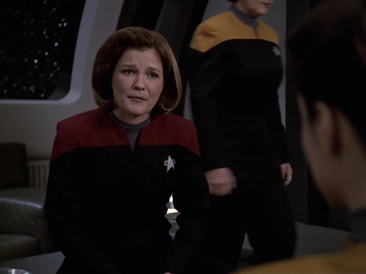 extant_StarTrek_VOY_6x20-GoodShepherd_00805.jpg