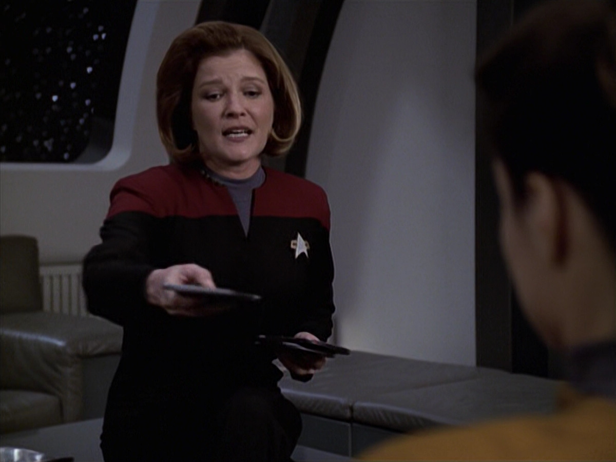 extant_StarTrek_VOY_6x20-GoodShepherd_00815.jpg