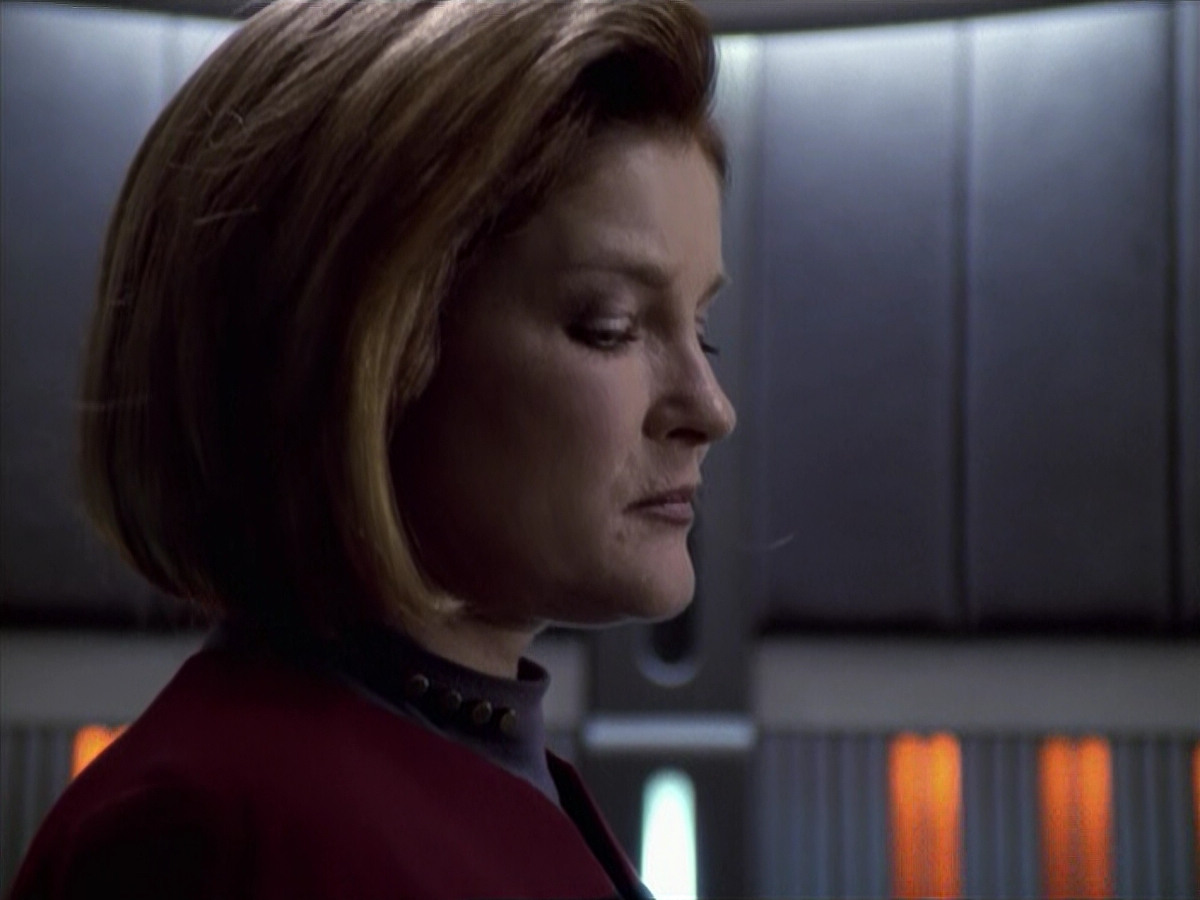 extant_StarTrek_VOY_6x20-GoodShepherd_00842.jpg