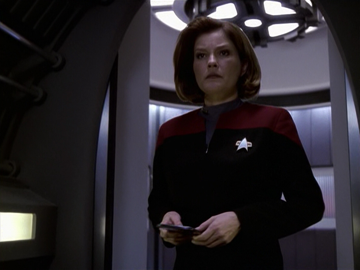 extant_StarTrek_VOY_6x20-GoodShepherd_00849.jpg