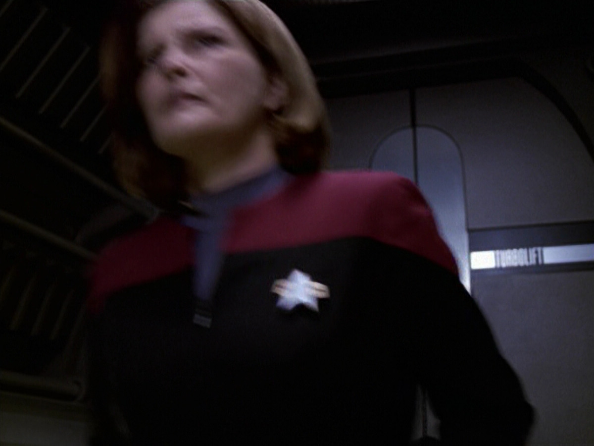 extant_StarTrek_VOY_6x20-GoodShepherd_00859.jpg