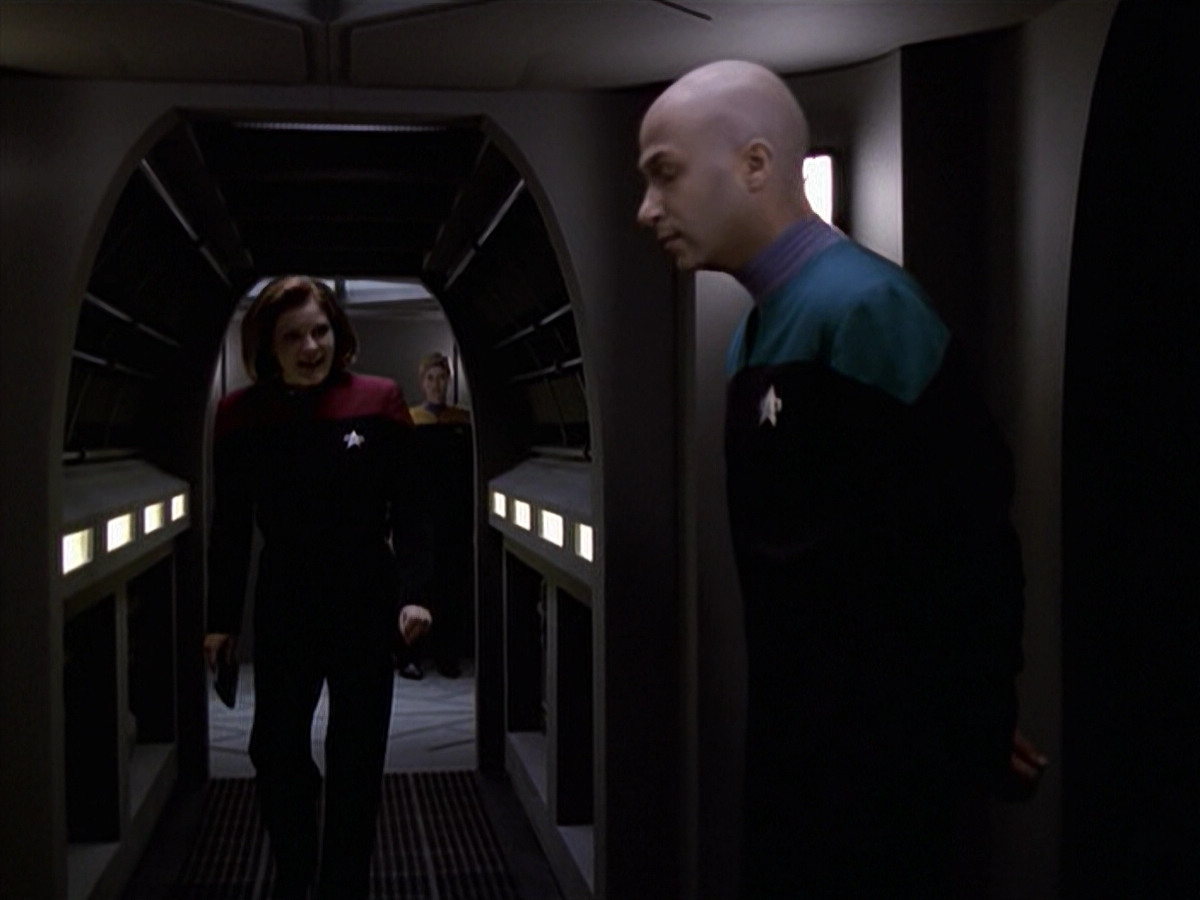 extant_StarTrek_VOY_6x20-GoodShepherd_00873.jpg