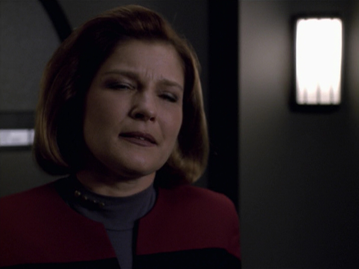 extant_StarTrek_VOY_6x20-GoodShepherd_00884.jpg