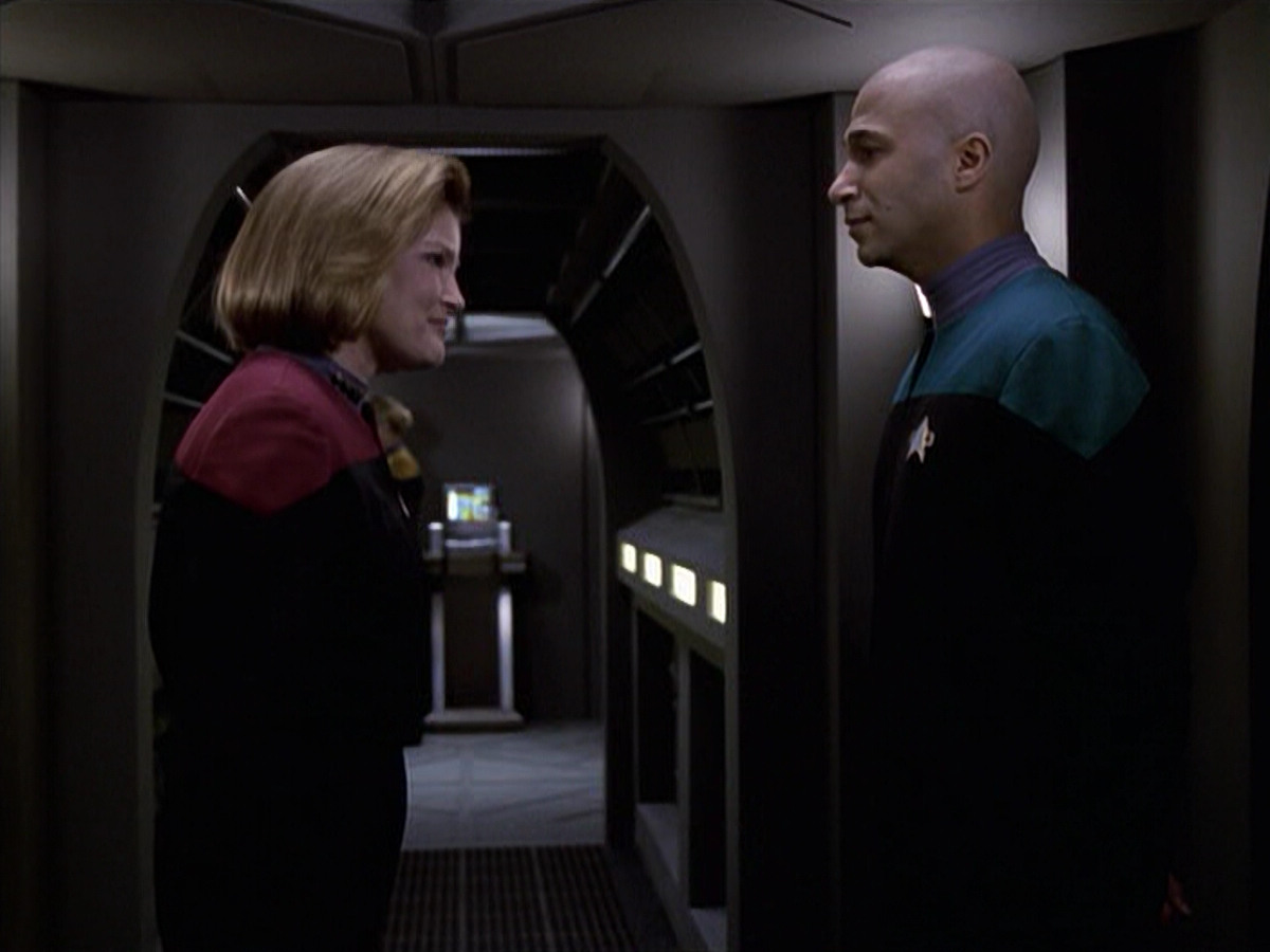 extant_StarTrek_VOY_6x20-GoodShepherd_00901.jpg