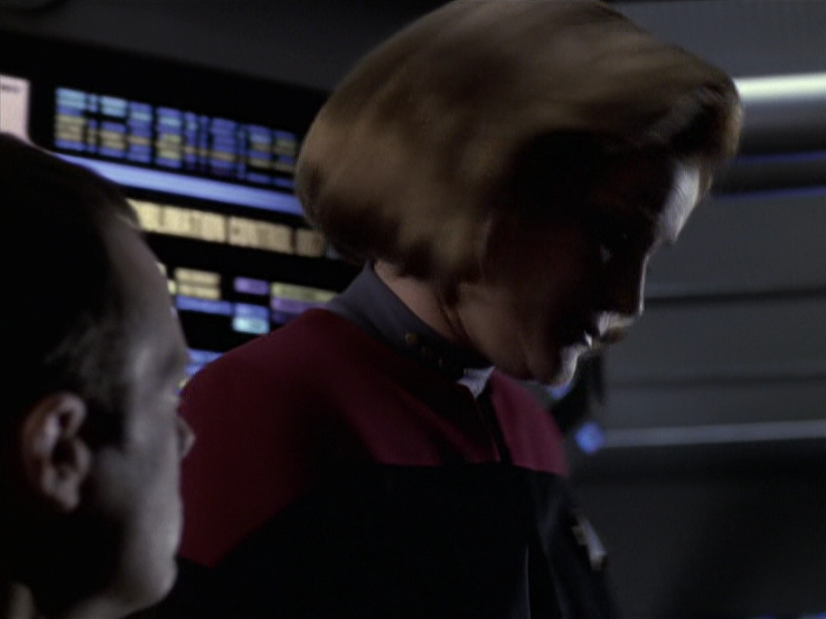 extant_StarTrek_VOY_6x20-GoodShepherd_00989.jpg