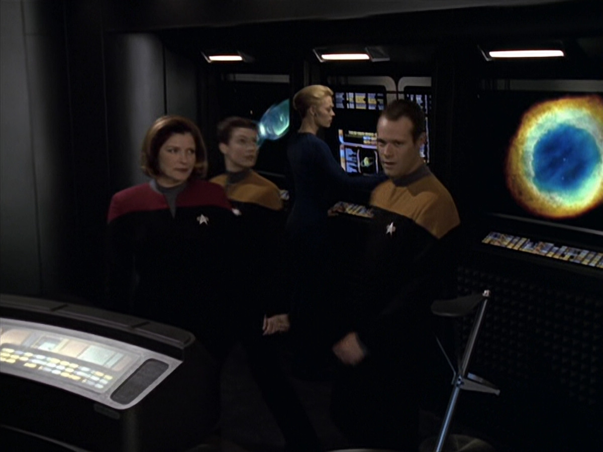 extant_StarTrek_VOY_6x20-GoodShepherd_01095.jpg