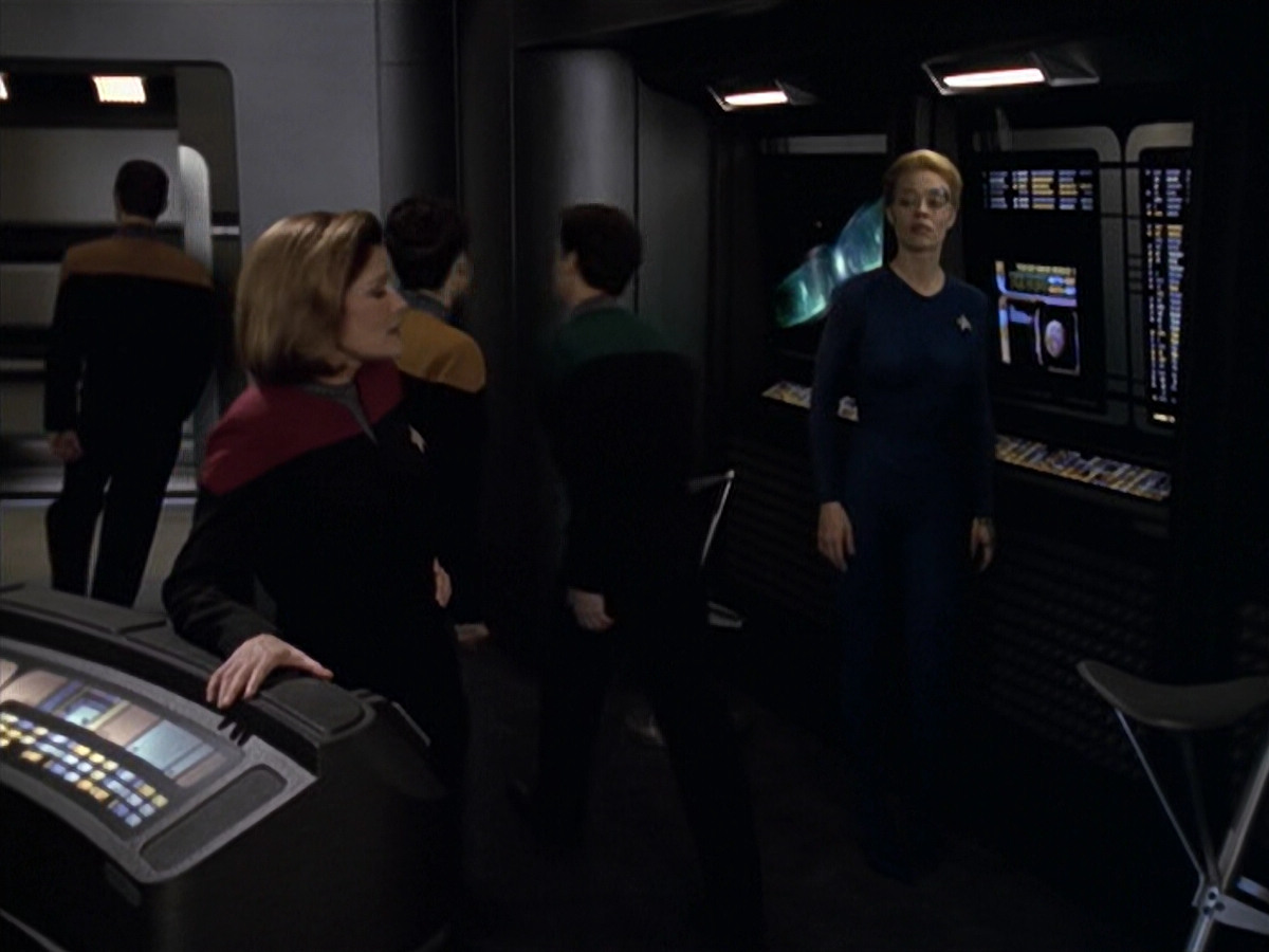 extant_StarTrek_VOY_6x20-GoodShepherd_01127.jpg