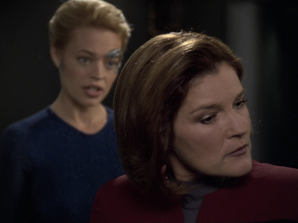 extant_StarTrek_VOY_6x20-GoodShepherd_01138.jpg