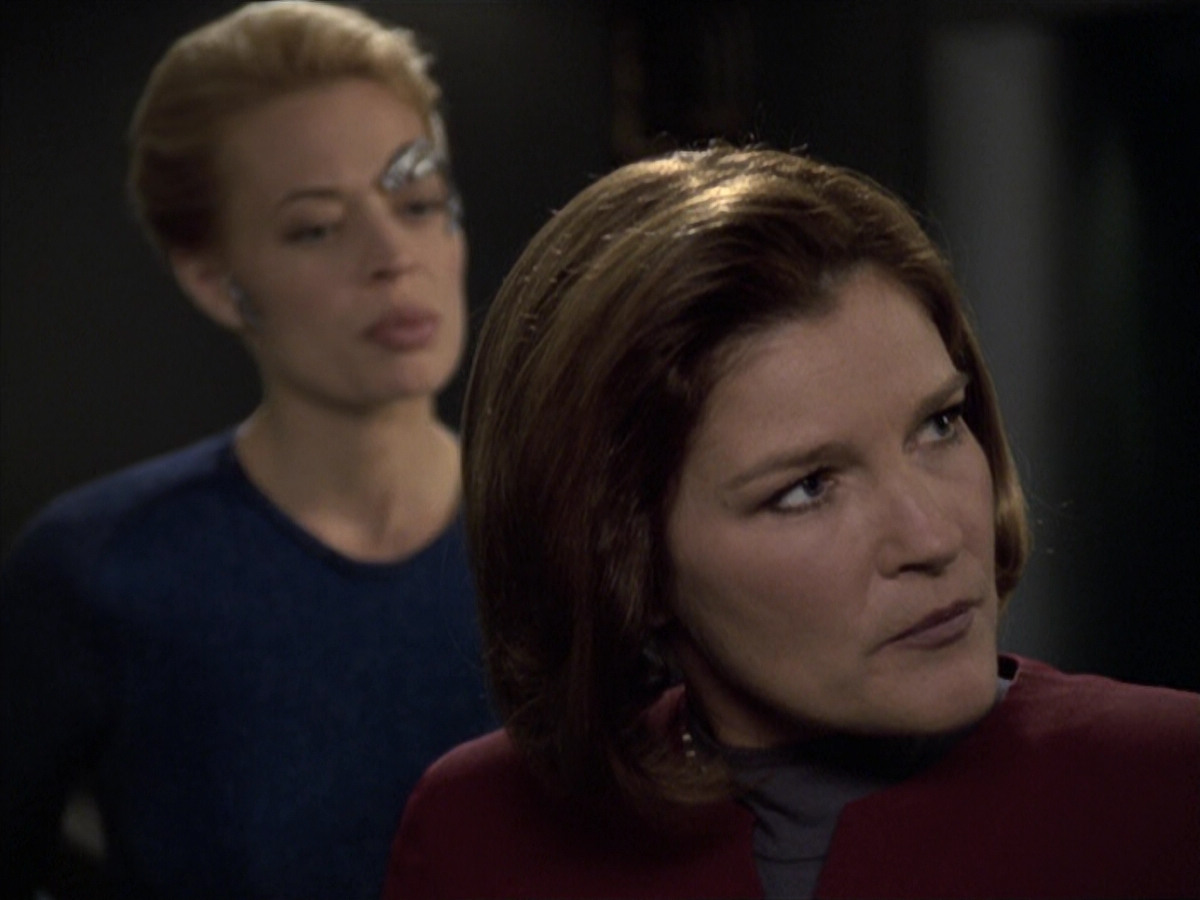 extant_StarTrek_VOY_6x20-GoodShepherd_01148.jpg