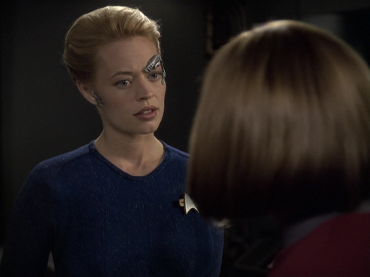 extant_StarTrek_VOY_6x20-GoodShepherd_01154.jpg